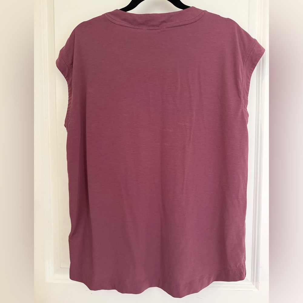VGUC Athleta Avenue Tee - size medium - Picture 4 of 8